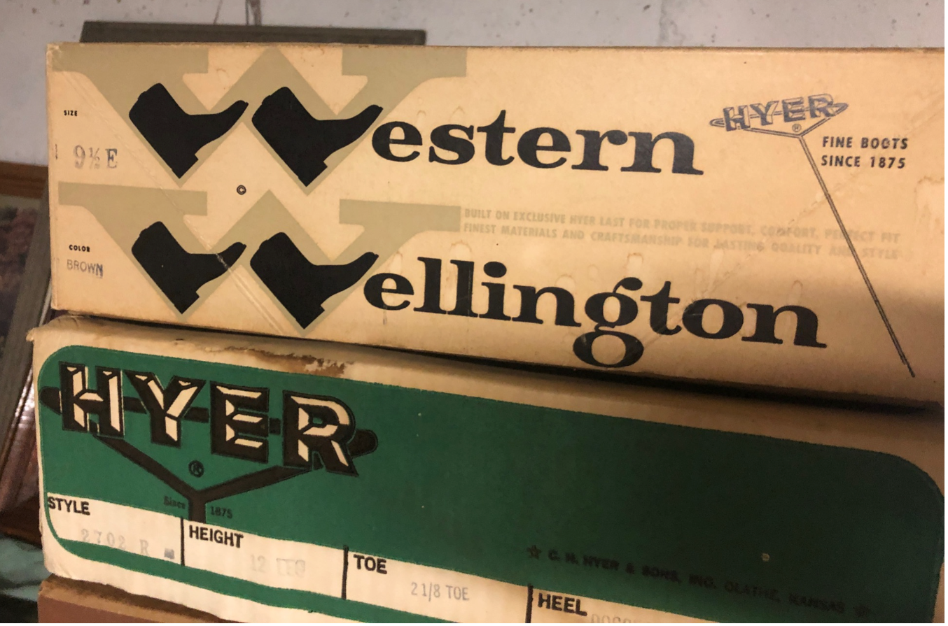 Vintage HYER box